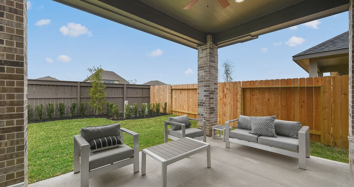 Representative exterior details of a home built from the Portland by Chesmar Homes in Wood Leaf Reserve, Tomball (Image 4).