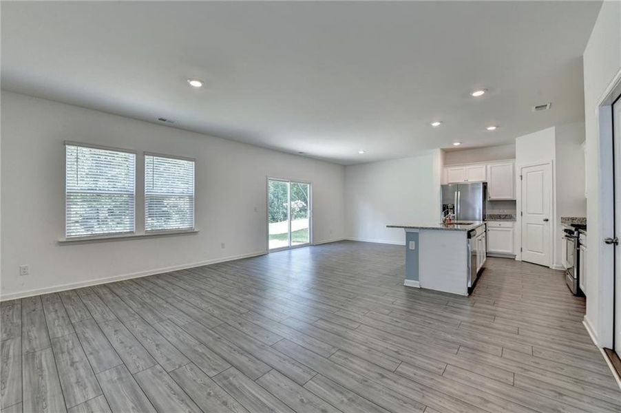 Spacious, unfurnished interior of a new home in , Braselton (Image 47).