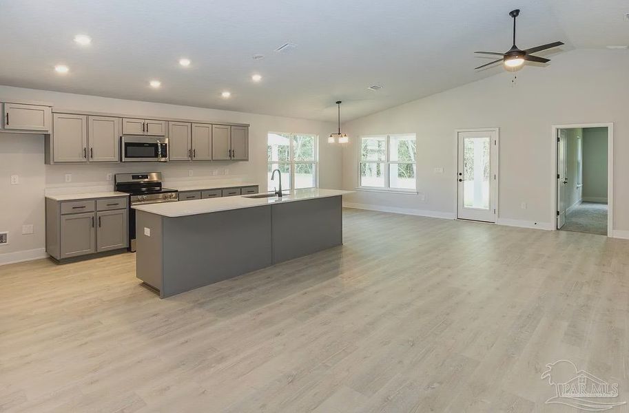 Image 16 of a home in Hidden Pines. Image 16 of a home in Hidden Pines.