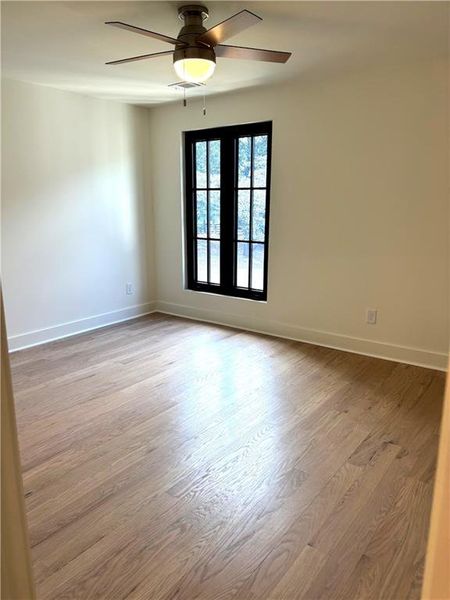 Spacious, unfurnished interior of a new home in , Roswell (Image 28).