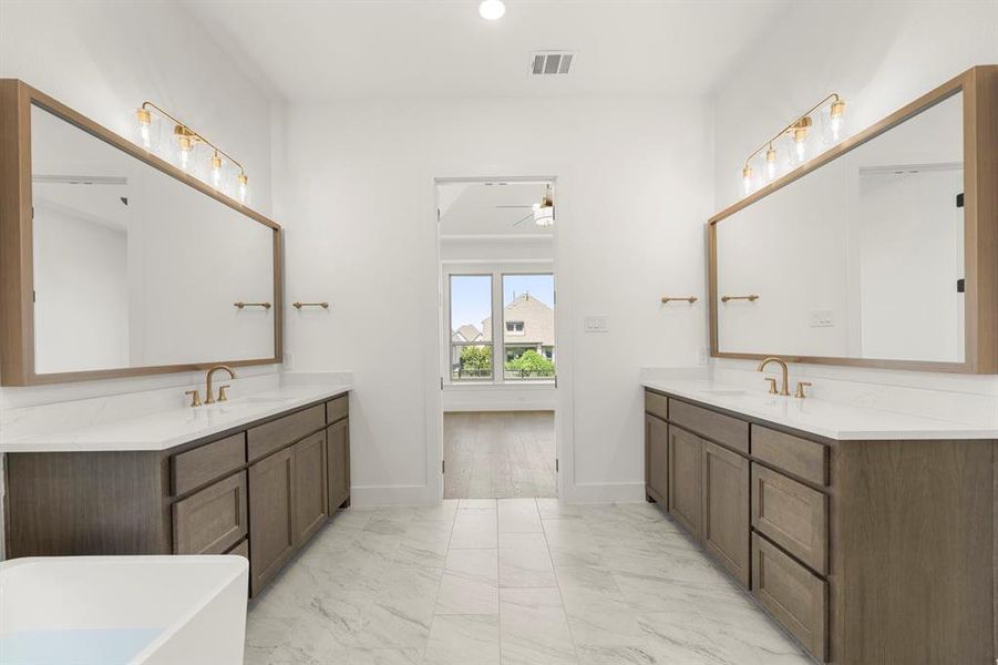 43. 2681 Pelican - Bath (5)