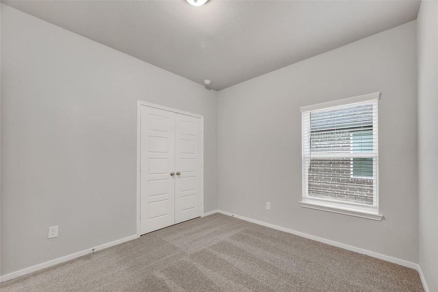 Spacious, unfurnished interior of a new home in Rollingbrook Estates, Baytown (Image 33).