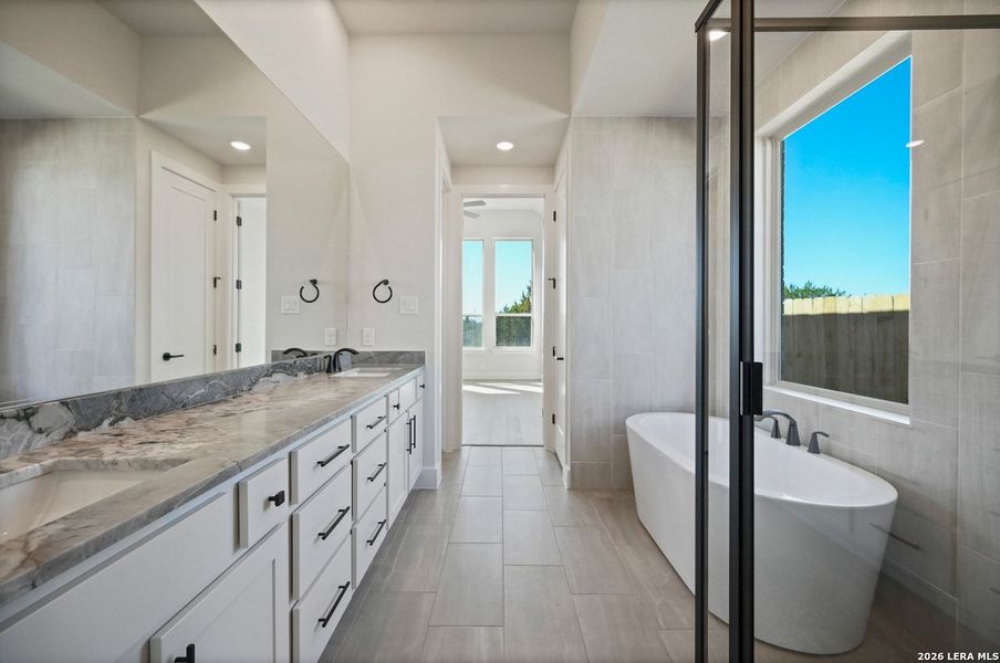Furnished interior view inside a new home in Meyer Ranch, New Braunfels (Image 8).