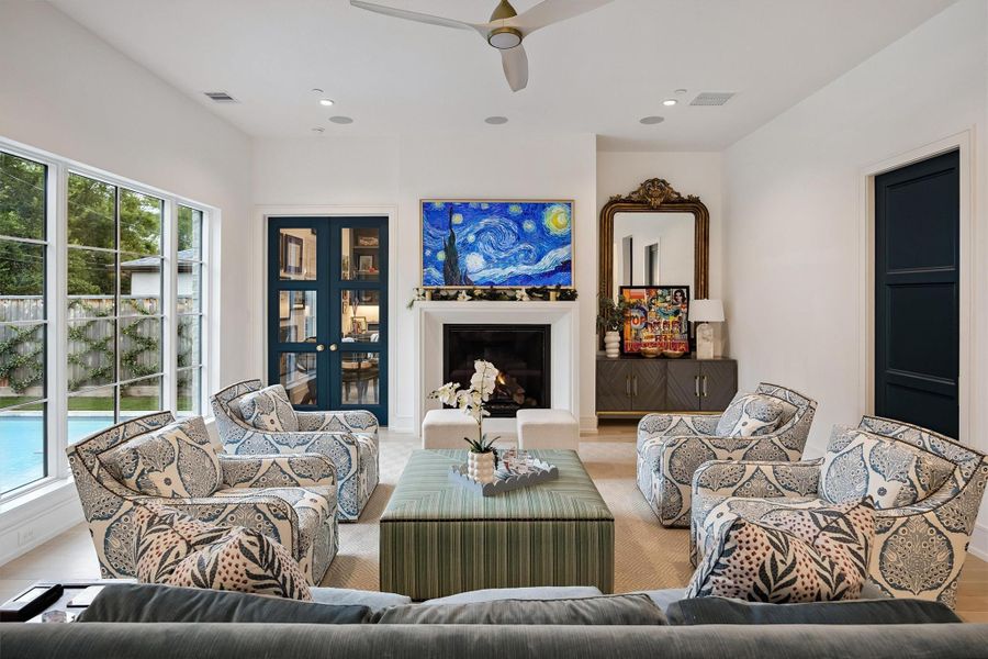 Furnished interior view inside a new home in , Bellaire (Image 40). Furnished interior view inside a new home in , Bellaire (Image 40).