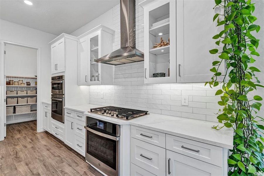 Furnished interior view inside a new home in SouthShore Yacht Club: Somerset Preserve, Ruskin (Image 17). Furnished interior view inside a new home in SouthShore Yacht Club: Somerset Preserve, Ruskin (Image 17).