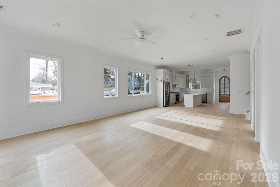 Spacious, unfurnished interior of a new home in , Charlotte (Image 39).