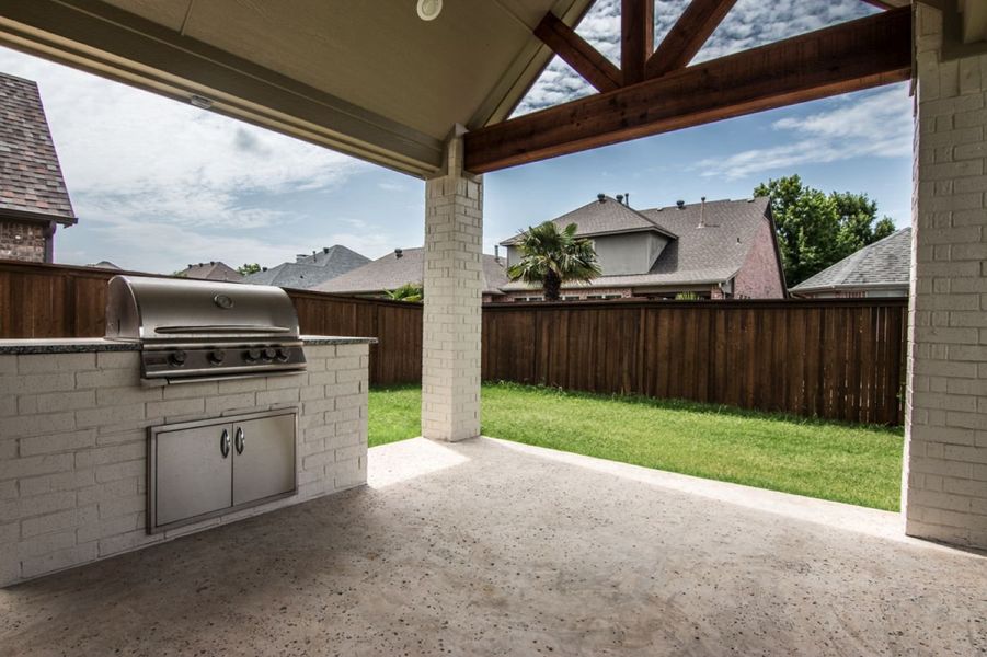 Representative exterior details of a home built from the Franklin by Windmiller Custom Homes in The Highlands, Northlake (Image 3). Representative exterior details of a home built from the Franklin by Windmiller Custom Homes in The Highlands, Northlake (Image 3).
