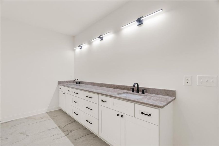 Furnished interior view inside a new home in , Cartersville (Image 6).