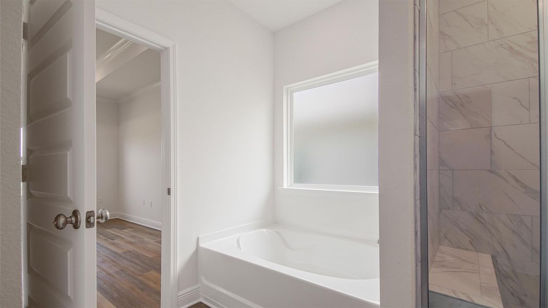 Furnished interior view inside a new home in Caballeros Estates At Hombre, Panama City Beach (Image 9).