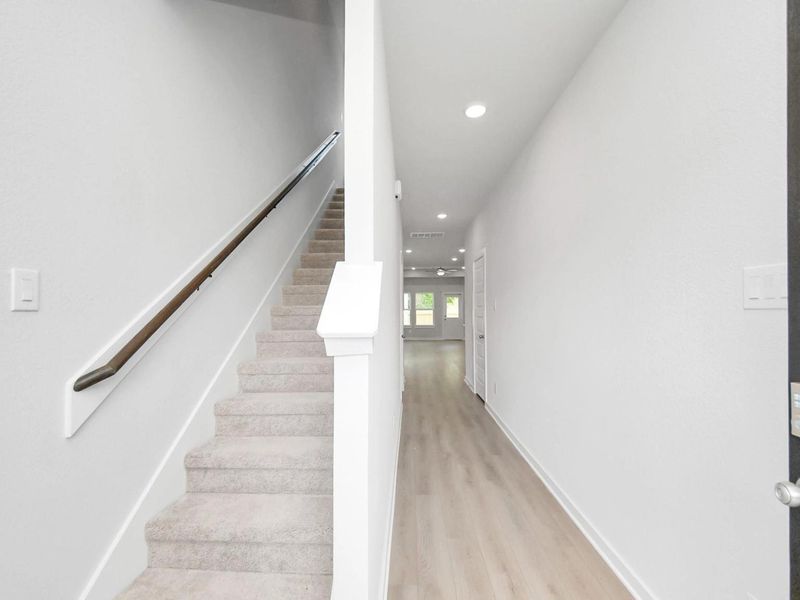 Spacious, unfurnished interior of a new home in Caney Creek Place, Conroe (Image 14).