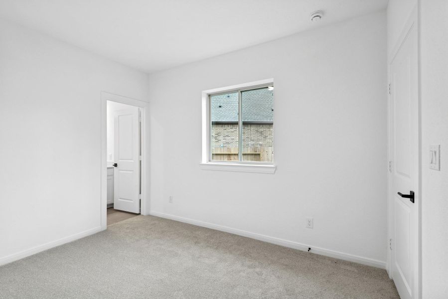 Spacious, unfurnished interior of a new home in Escondido 60', Magnolia (Image 33).