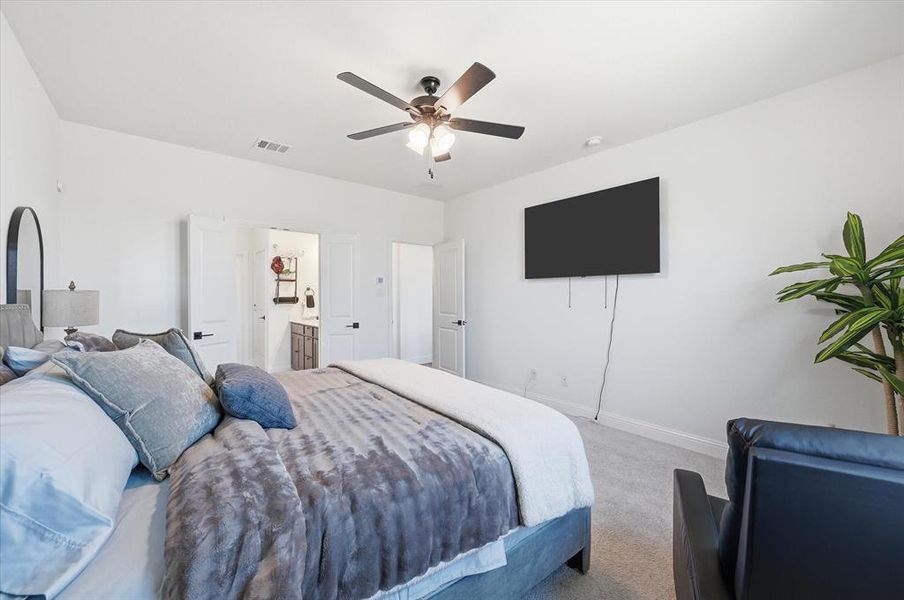 Furnished interior view inside a new home in , Venus (Image 18). Furnished interior view inside a new home in , Venus (Image 18).