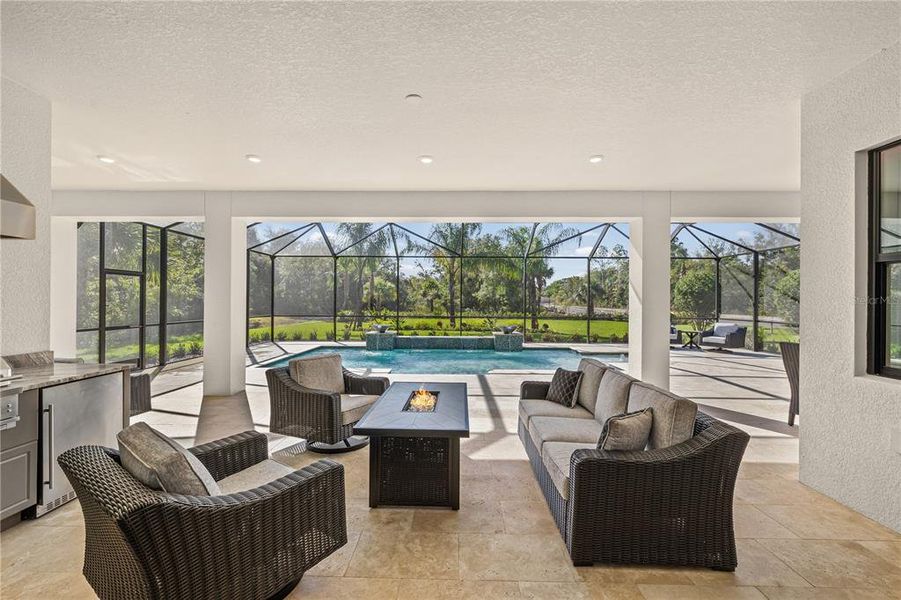 Exterior details and patio area of a home in , Tarpon Springs (Image 38). Exterior details and patio area of a home in , Tarpon Springs (Image 38).