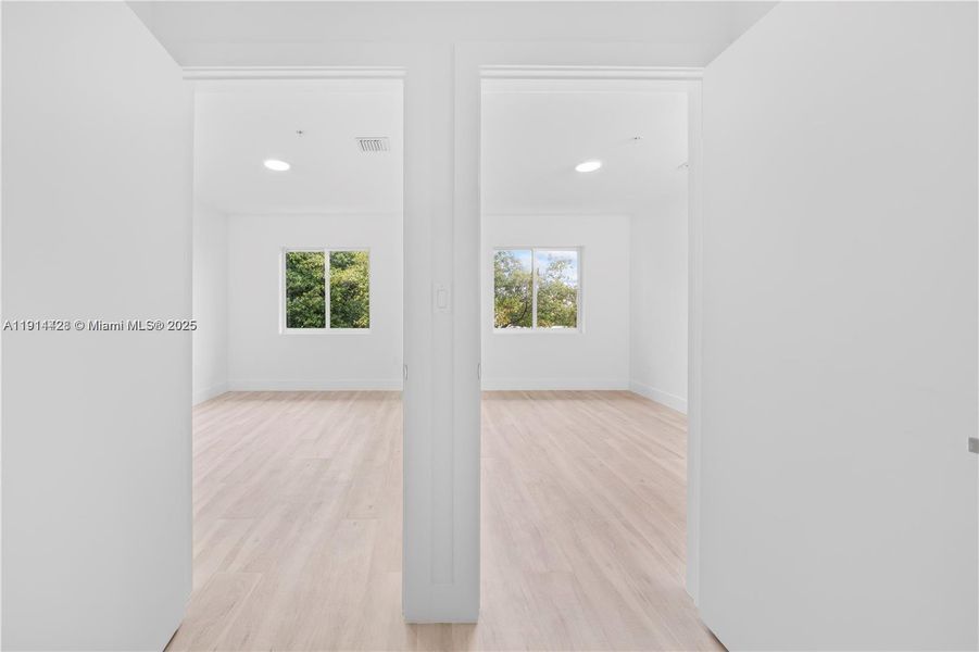 Spacious, unfurnished interior of a new home in , Miami (Image 13).