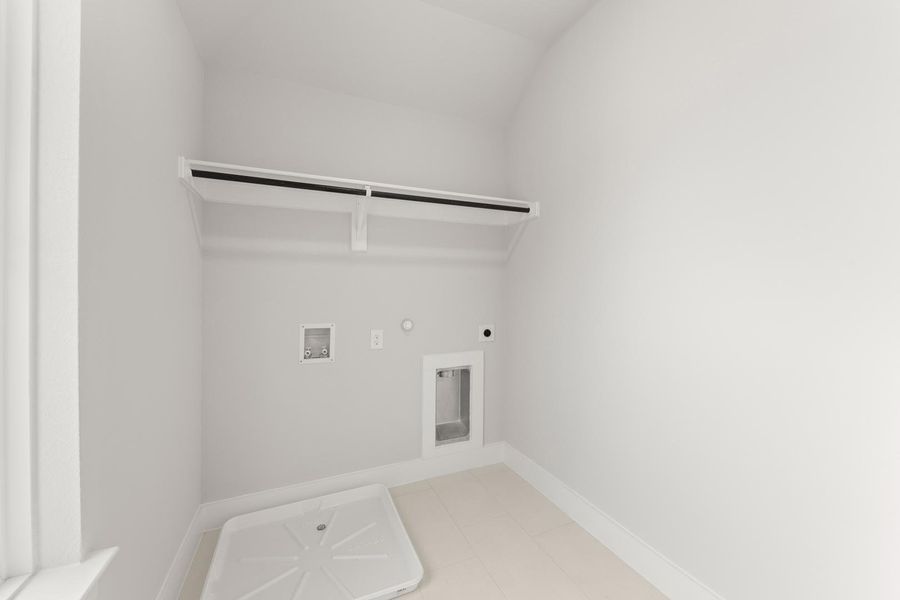 Spacious, unfurnished interior of a new home in Garden Collection at Union Park, Little Elm (Image 26). Spacious, unfurnished interior of a new home in Garden Collection at Union Park, Little Elm (Image 26).