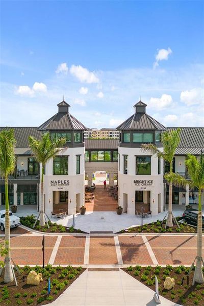 Community amenities in , Venice (Image 54). Community amenities in , Venice (Image 54).