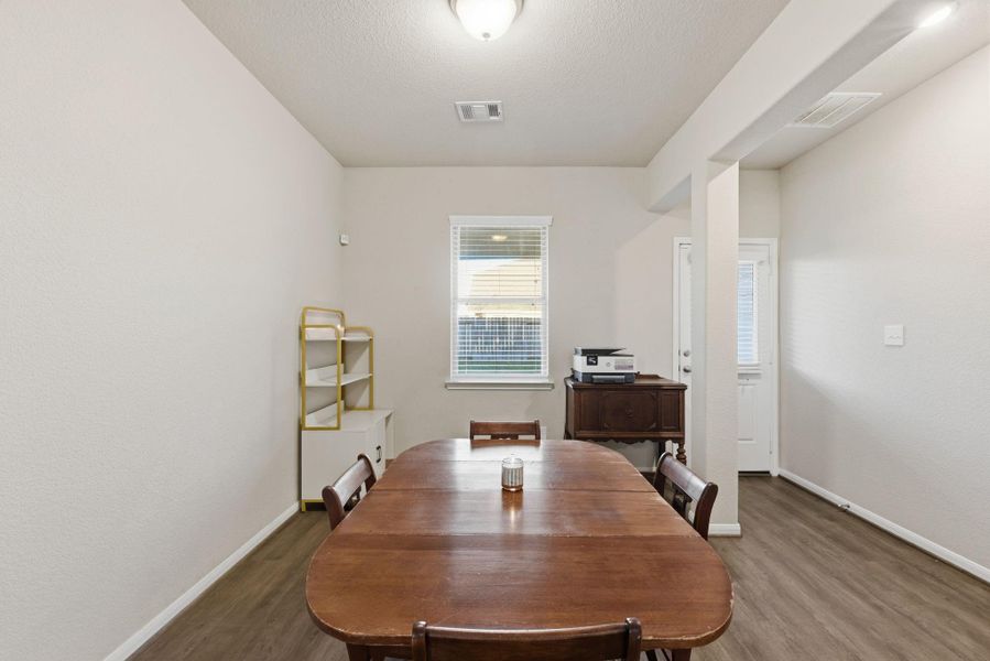Furnished interior view inside a new home in Legends Bay, Baytown (Image 10). Furnished interior view inside a new home in Legends Bay, Baytown (Image 10).