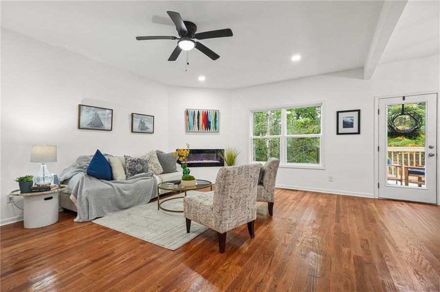 Furnished interior view inside a new home in , Gainesville (Image 35).