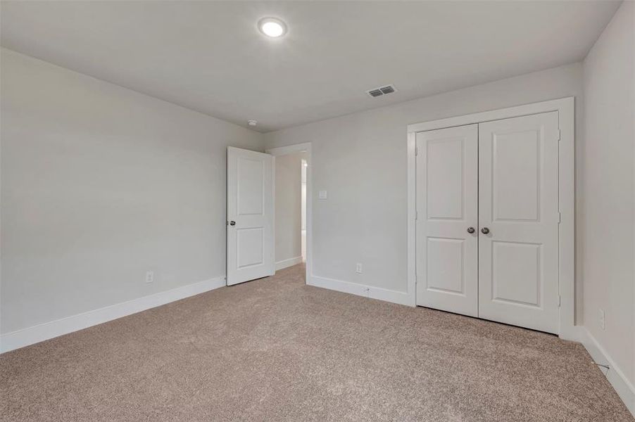 Spacious, unfurnished interior of a new home in Lilybrooke at Legacy Hills, Celina (Image 20).