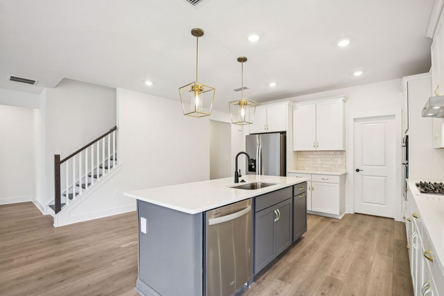 Furnished interior view inside a new home in Mission Hills, La Vergne (Image 6).