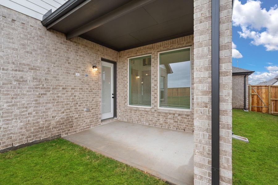 Photos are REPRESENTATIVE of the home /floor plan and are NOT of the actual home.  Selections, features, and room options may vary.  For more info, contact Chesmar Homes.