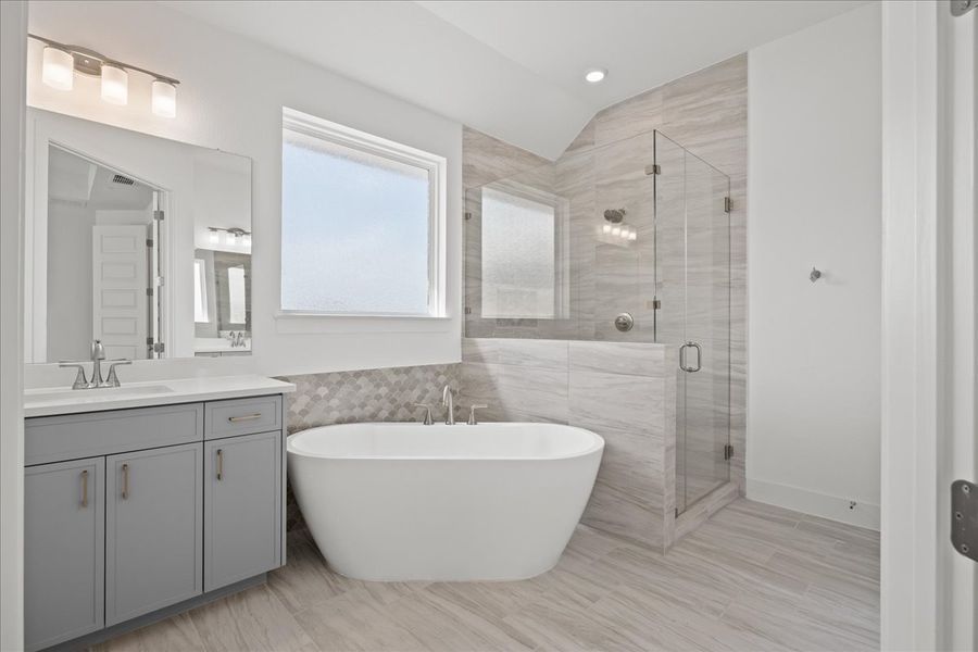 Furnished interior view inside a new home in Highland Village, Georgetown (Image 17).