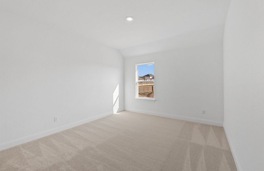 Spacious, unfurnished interior of a new home in Horizon Lake, Leander (Image 37).