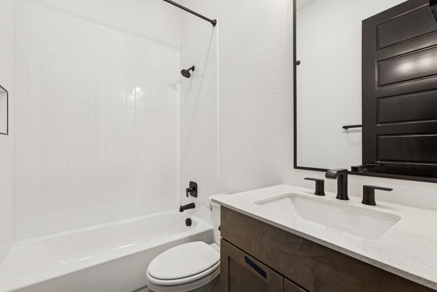 2nd Bathroom 2nd Bathroom