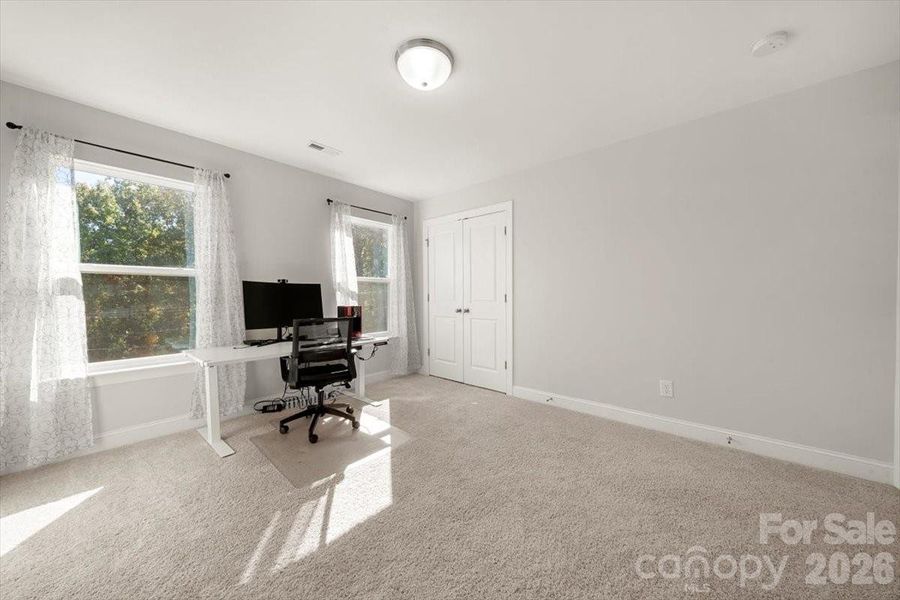 2nd bedroom