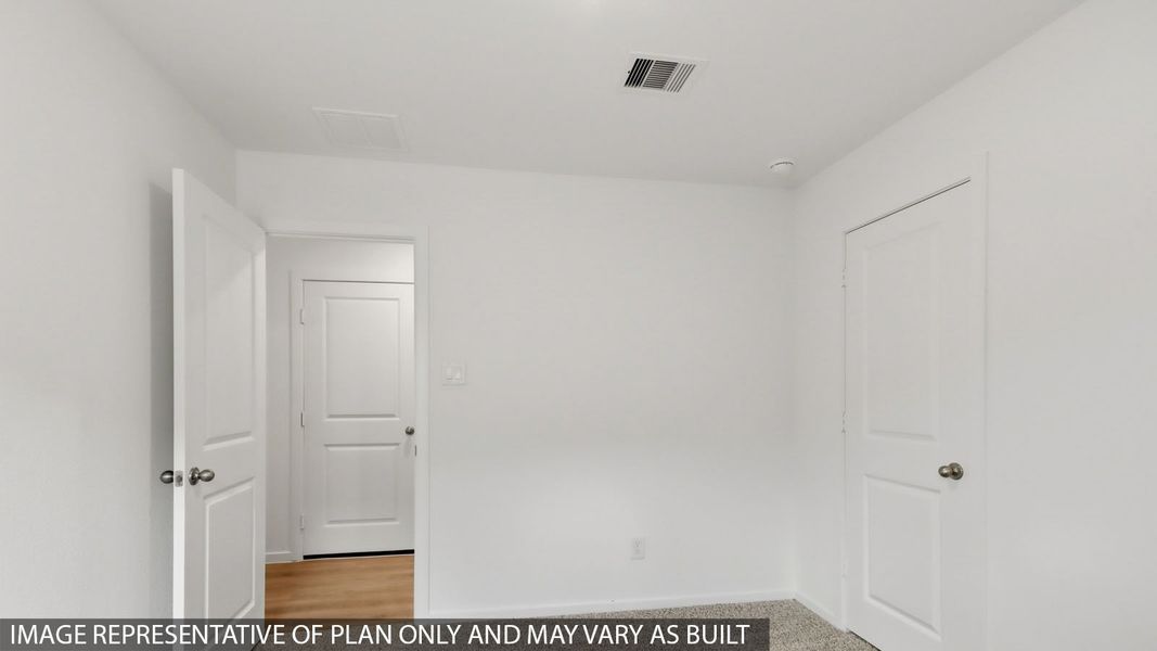 Spacious, unfurnished interior of a new home in Mill Creek, Magnolia (Image 16).