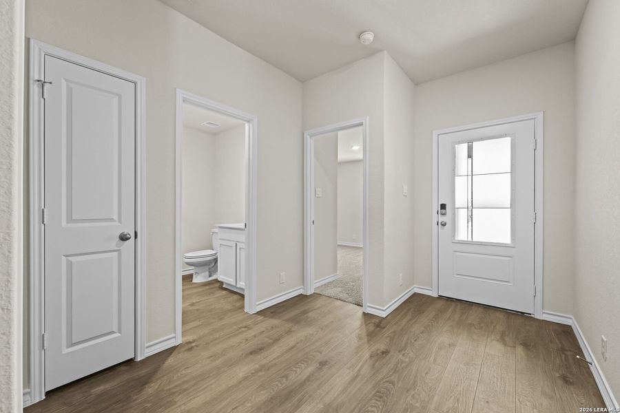 Spacious, unfurnished interior of a new home in Brookstone Creek, San Antonio (Image 17).