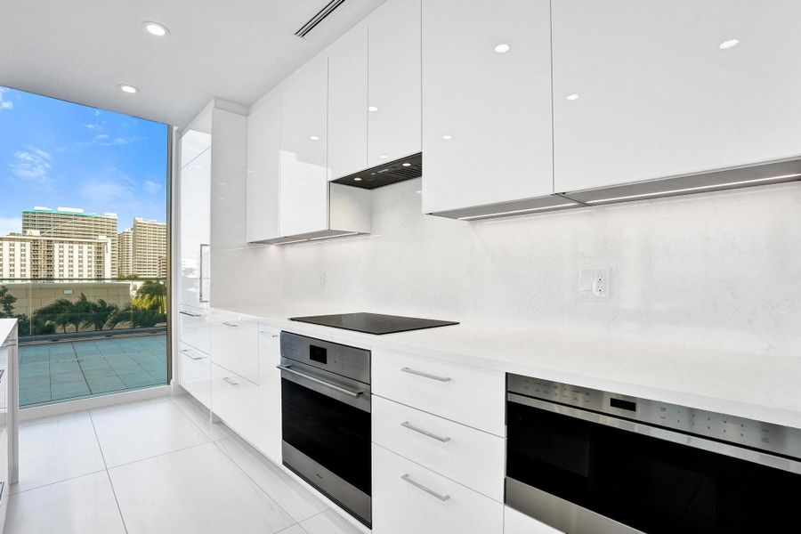 Furnished interior view inside a new home in , Fort Lauderdale (Image 16). Furnished interior view inside a new home in , Fort Lauderdale (Image 16).