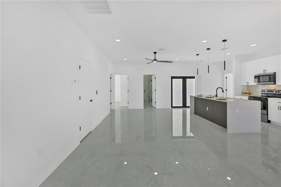 Image 42 of a home in .