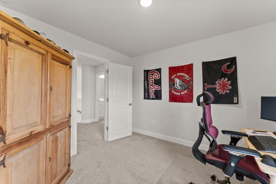 Furnished interior view inside a new home in , Homer (Image 40).