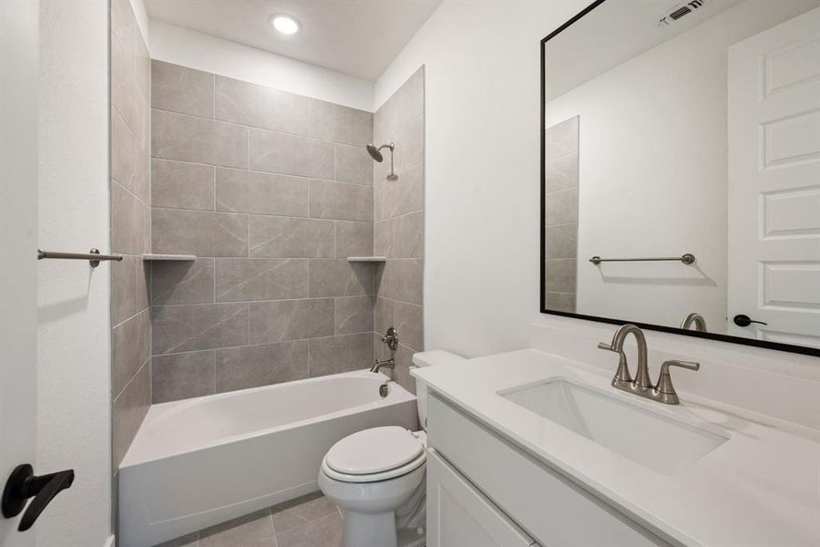 Furnished interior view inside a new home in Settlers Glen, New Fairview (Image 14).