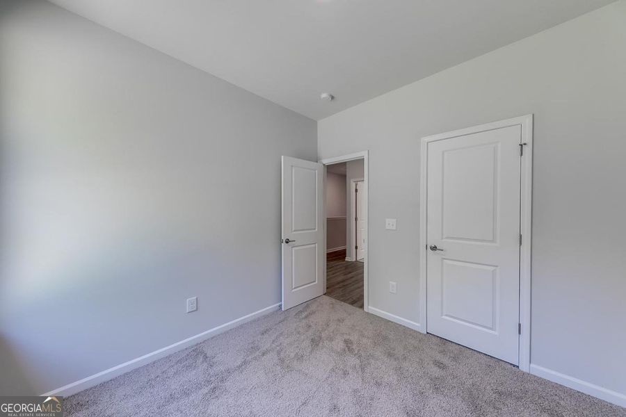 Spacious, unfurnished interior of a new home in Chimney Oaks Townhomes, Homer (Image 23).