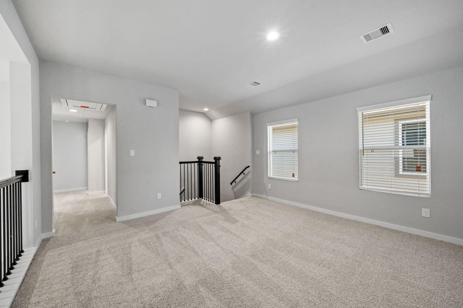 Spacious, unfurnished interior of a new home in Grand Oaks Village, Houston (Image 30).