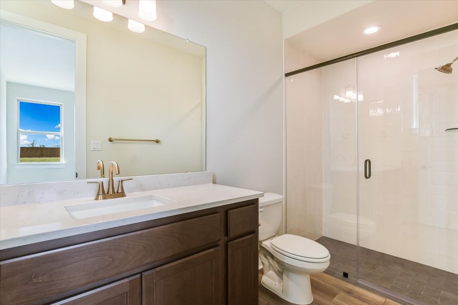Representative furnished interior of a home built from the Avalon by Giddens Homes in Scofield Farms Estates, Georgetown (Image 132).