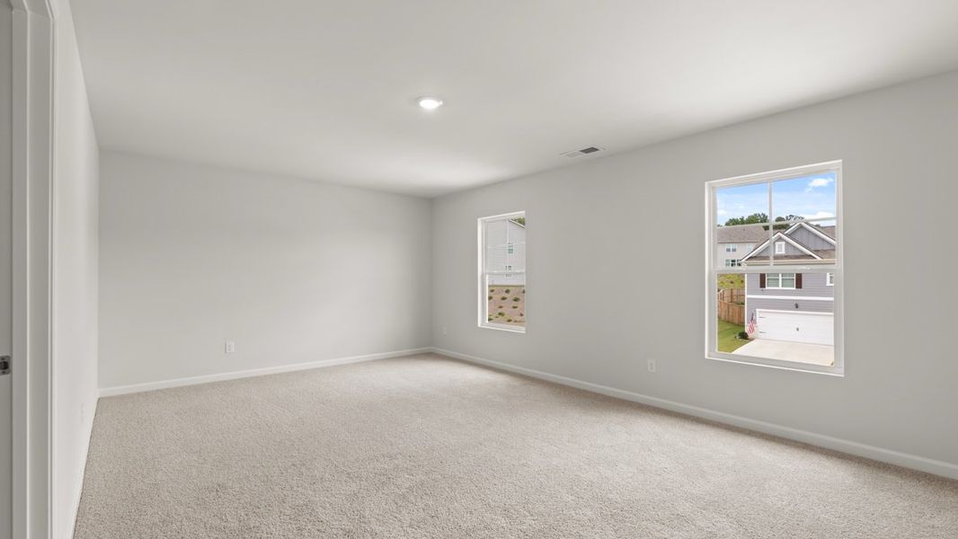 Spacious, unfurnished interior of a new home in Thompson Ridge, Dallas (Image 19). Spacious, unfurnished interior of a new home in Thompson Ridge, Dallas (Image 19).