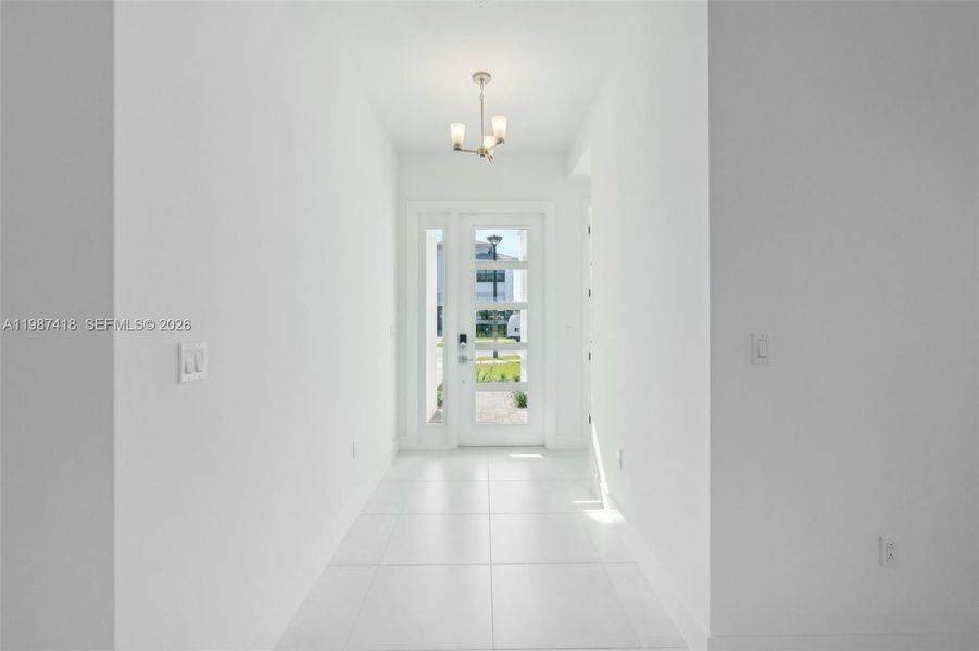Spacious, unfurnished interior of a new home in , Palm Beach Gardens (Image 22). Spacious, unfurnished interior of a new home in , Palm Beach Gardens (Image 22).