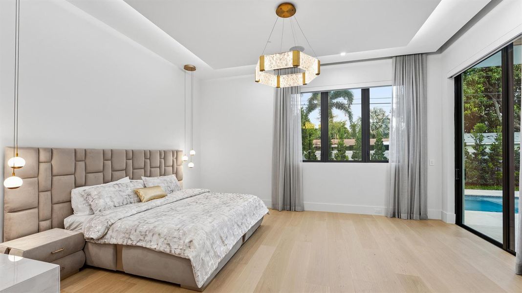 MASTER BEDROOM DOWNSTAIRS MASTER BEDROOM DOWNSTAIRS