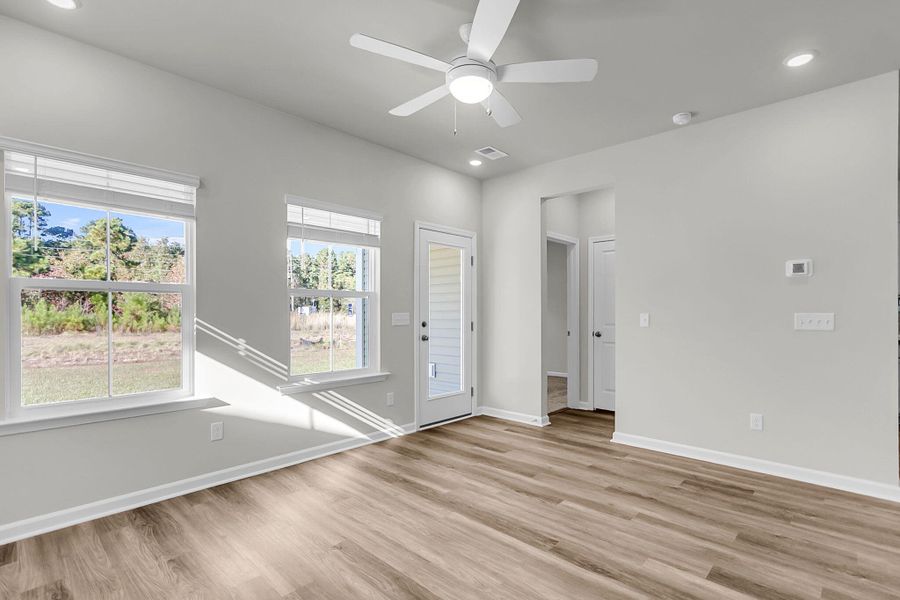 Spacious, unfurnished interior of a new home in Wildcat Chase, Summerville (Image 23).