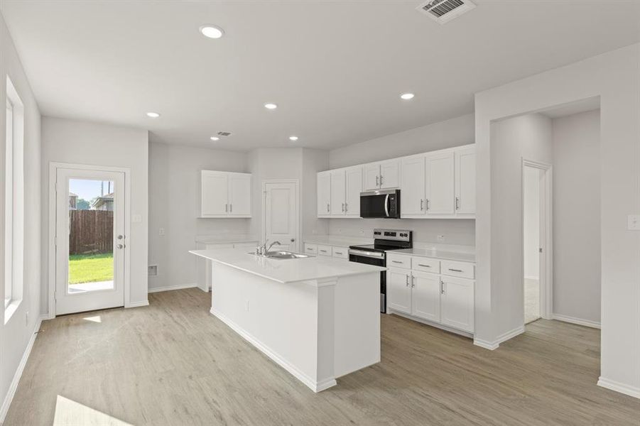 09. 1702 Potomac - Kitchen