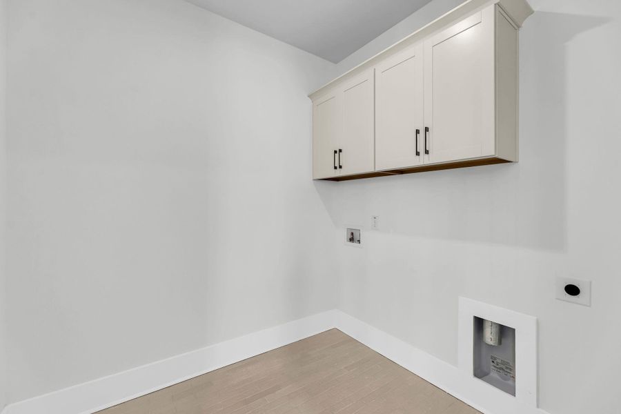 Spacious, unfurnished interior of a new home in Miller's Crossing, Johns Island (Image 31). Spacious, unfurnished interior of a new home in Miller's Crossing, Johns Island (Image 31).