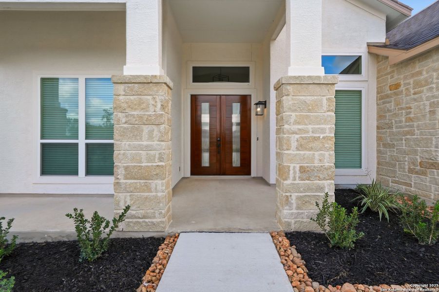 Exterior details and patio area of a home in Mesa Western, Cibolo (Image 25). Exterior details and patio area of a home in Mesa Western, Cibolo (Image 25).