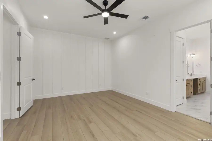 Spacious, unfurnished interior of a new home in , Boerne (Image 33).