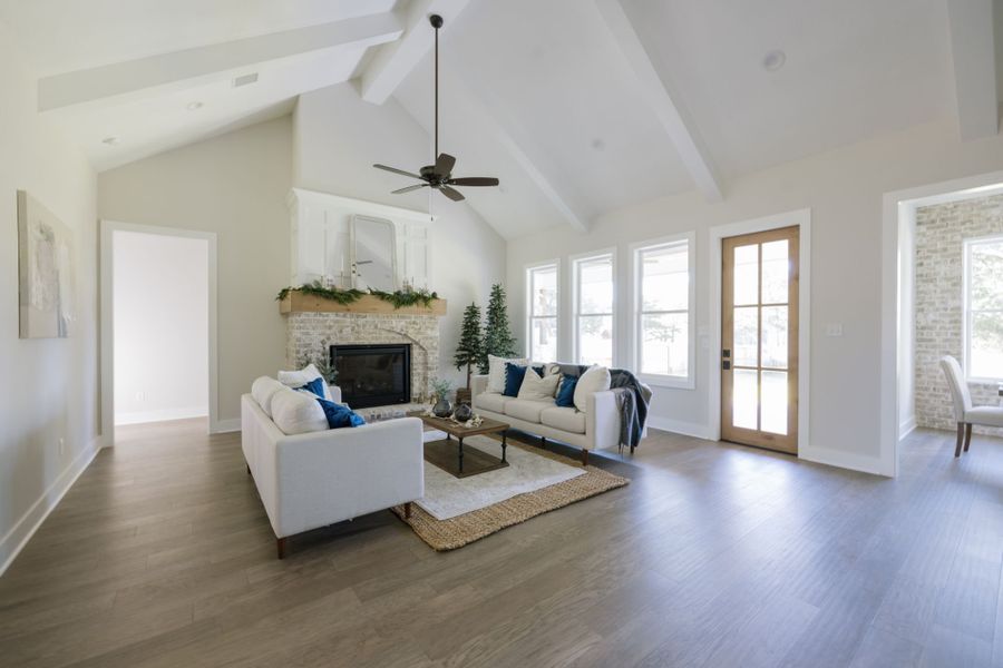 Representative furnished interior of a home built from the The Ellen II by Reece Homes in Greens Prairie Reserve, College Station (Image 8). Representative furnished interior of a home built from the The Ellen II by Reece Homes in Greens Prairie Reserve, College Station (Image 8).