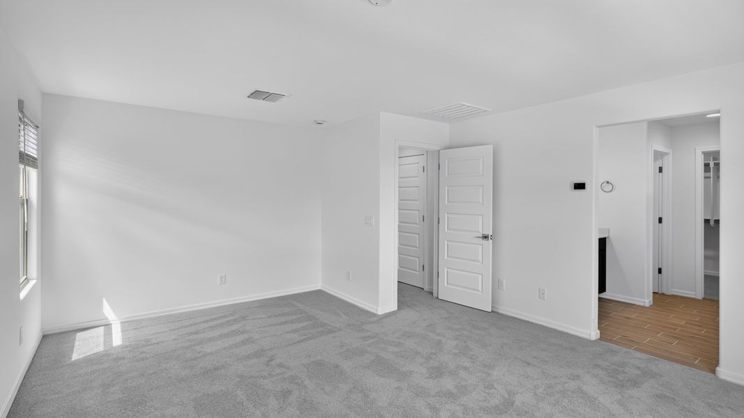 Spacious, unfurnished interior of a new home in Artisan at Asante, Surprise (Image 16). Spacious, unfurnished interior of a new home in Artisan at Asante, Surprise (Image 16).