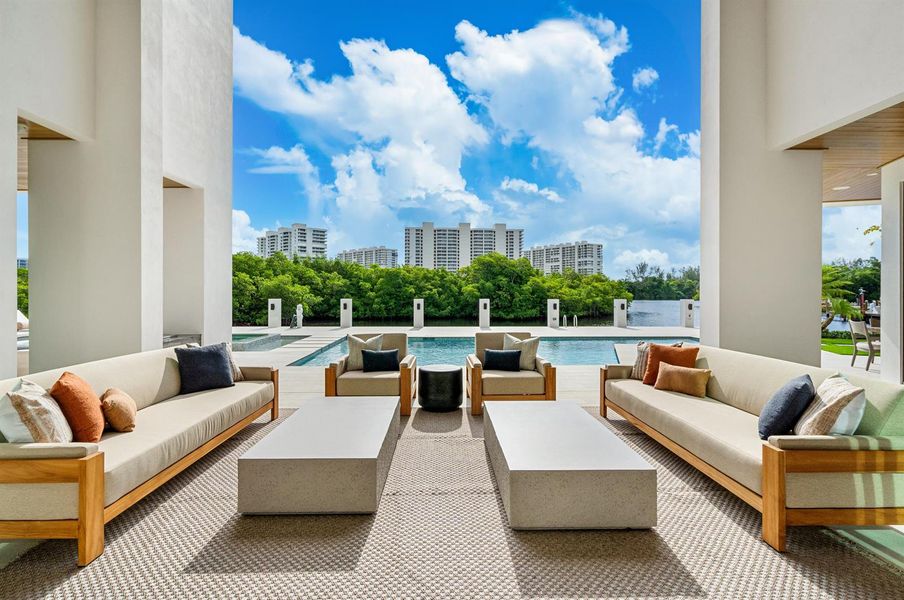 mls_LOGGIA_SEATING_STRAIGHT mls_LOGGIA_SEATING_STRAIGHT