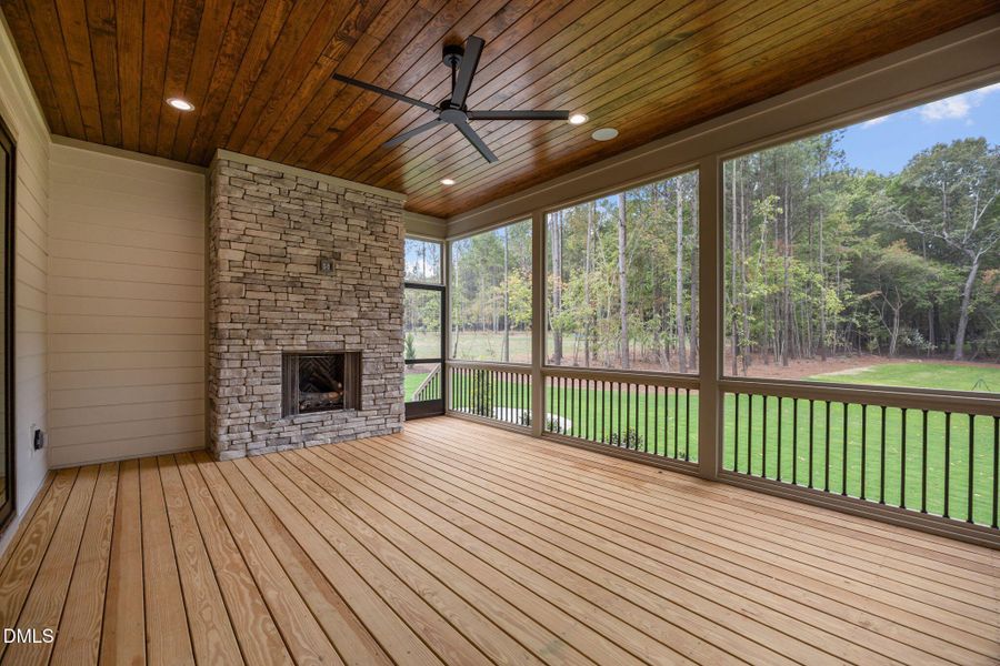 54-web-or-mls-IMG_1867 54-web-or-mls-IMG_1867